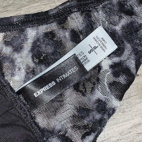 🍍Express Bandeau Small Lace Cheetah Print EUC - Picture 4 of 6